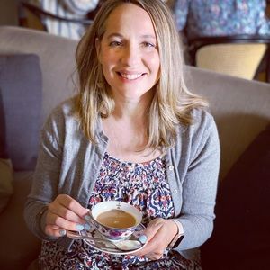 Meet your Posher, Chrystal